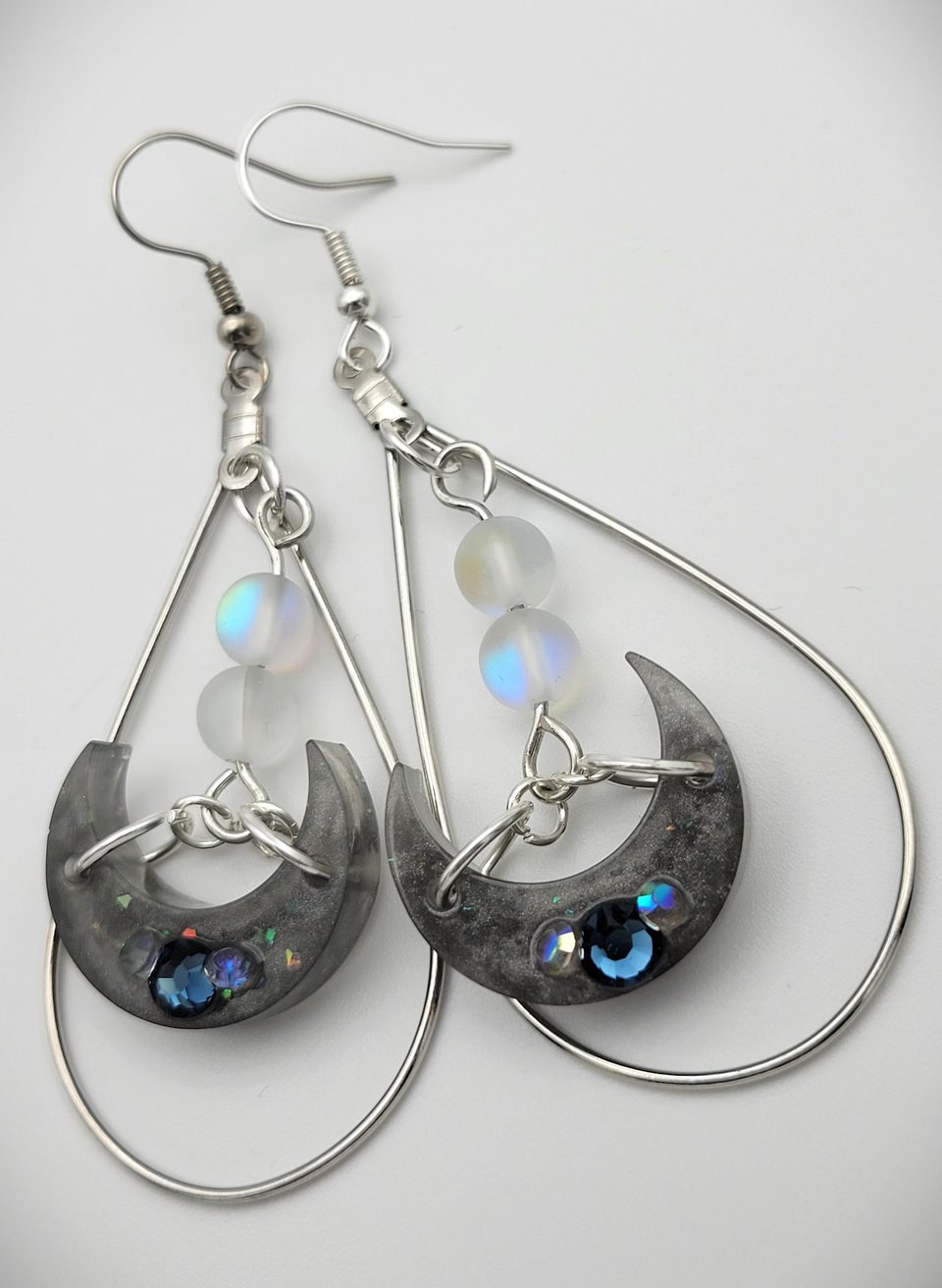 Dark Crescent Moon - Blue Gem