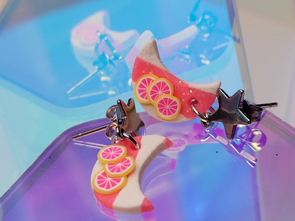 Stripey Grapefruit Moons
